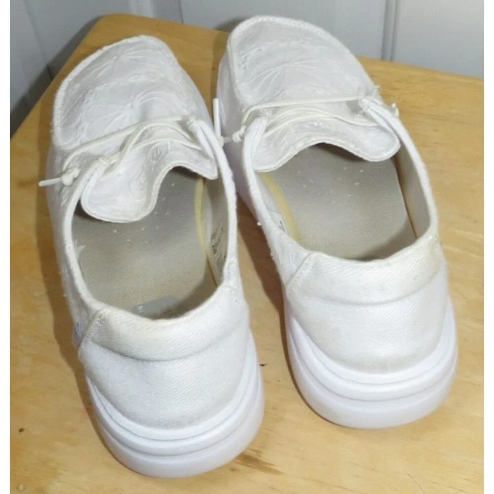 Hey Dude Wendy Rise Eyelet 'Chapel Bells' Slip On Comfort Shoes Women's Size 7